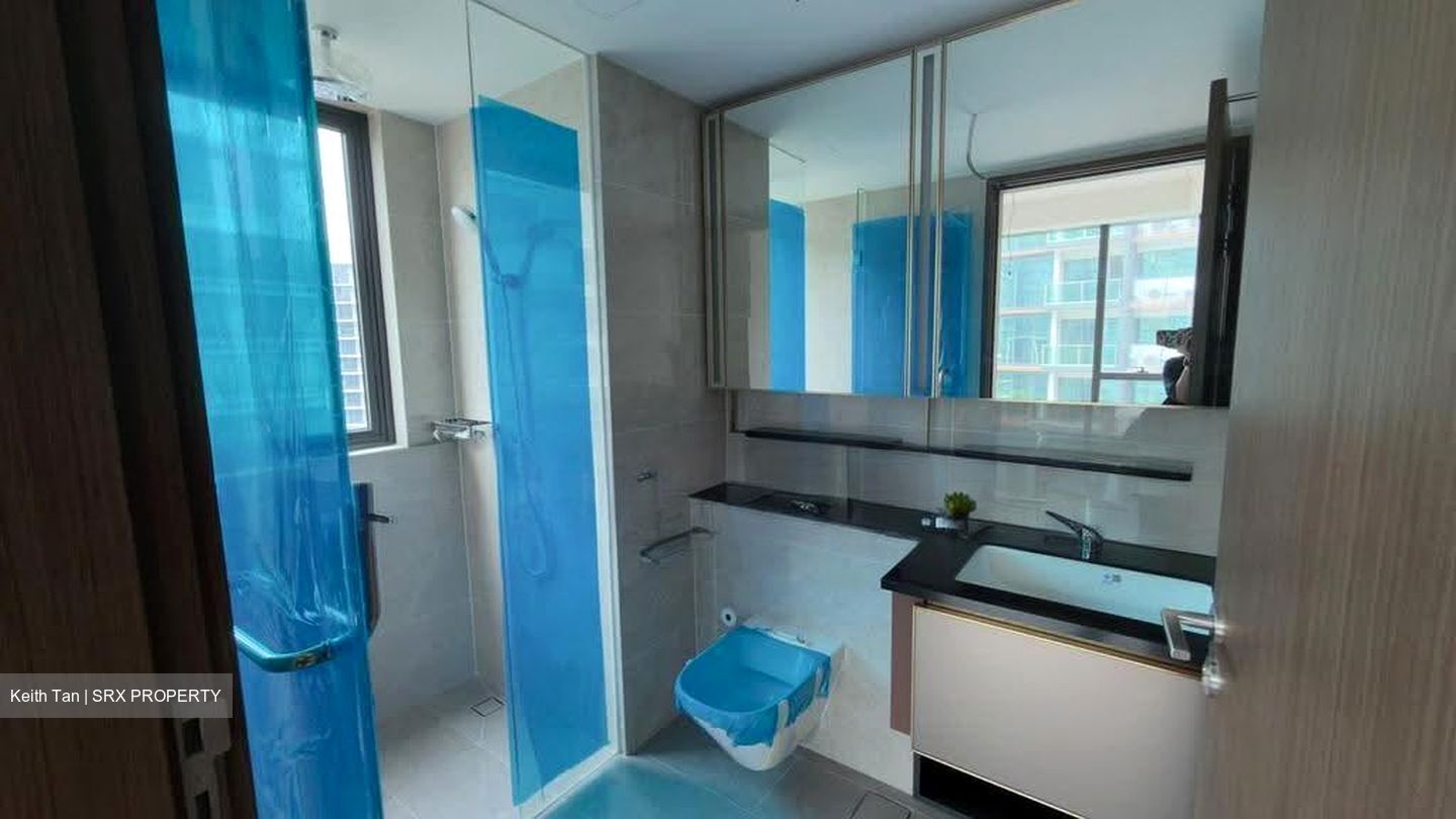 Slim Barracks Rise (D5), Condominium #639078351